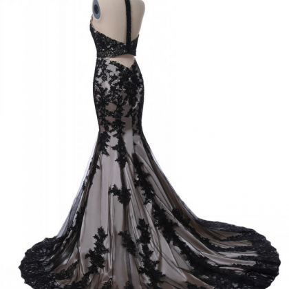 The Elegant Black Lace Dress Mermaid Has A Gown..
