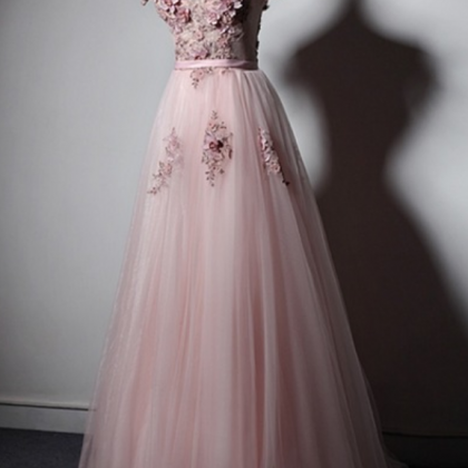 Pink Lace Wears The Evening Gown Of A Formal Prom..