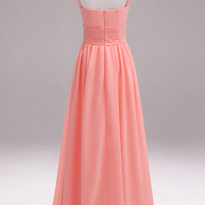 The Woman Of The Evening Dress Of Evening Dress Extends Chiffon Without ...