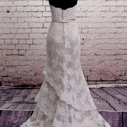 Strapless Sweetheart Lace Mermaid Wedding Dress..