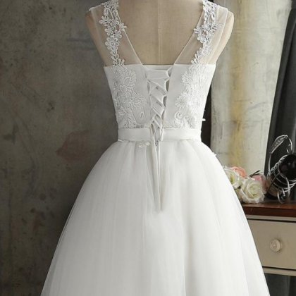 Short Homecoming Dresses Lace Up Back Appliques A..