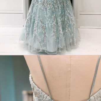 Bateauful Lace Mint Green Prom Dresses With Lace..