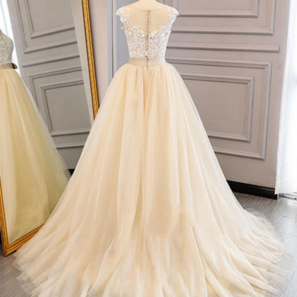Champagne Wedding Dresses With Detachable Train..