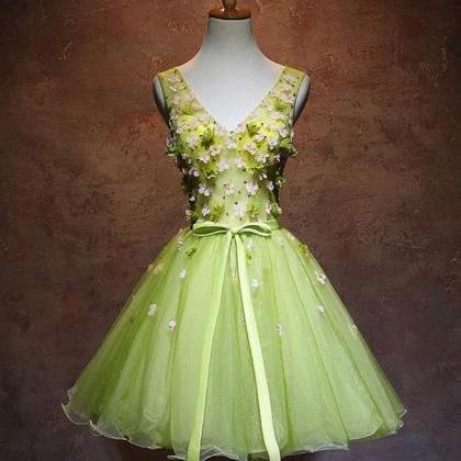 Elegant Sweetheart V Neck Tulle Homecoming Dress,..