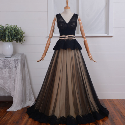 Prom Dresses,black V Neck Tulle Appliqued Dresses..