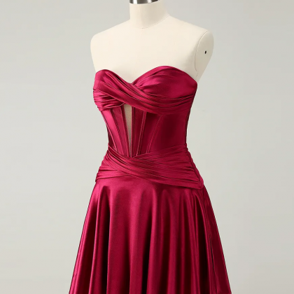 Pretty A line Strapless Satin Lace Short Homecoming Dress 19th Birthday Outfits main image 0