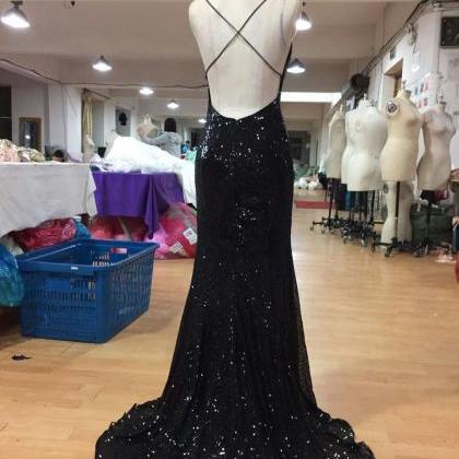 Sexy Prom Dresses With V Neckline Criss-cross..