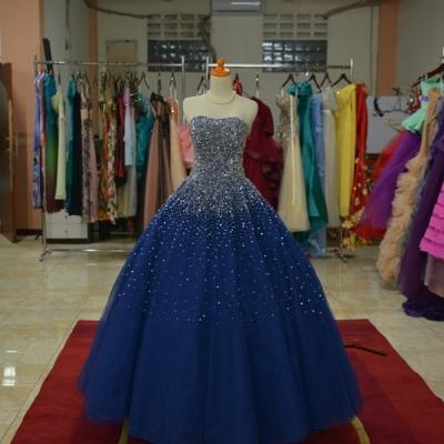 New Arrival Prom Dress,Modest Prom Dress,Sparkly Beaded Sweetheart Navy Blue Ball Gowns Prom Dresses 2017