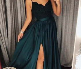 Chic Dark Green Spaghetti Srtaps V-neck Sequins Backless Slit Long Prom Dress main image 0