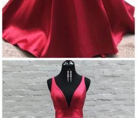 Simple Burgundy Satin V Neck Short Formal Prom Dress, Evening Dress