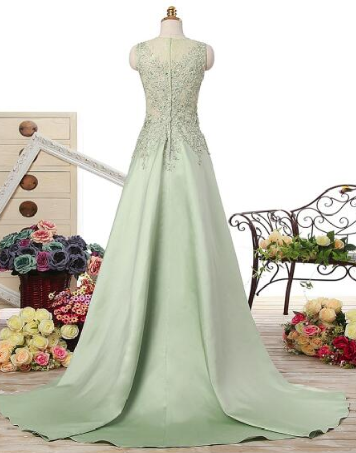 Luxurious Red Satin Appliques Long A Line Evening Dress Formal Prom Dress With Cape cc1576