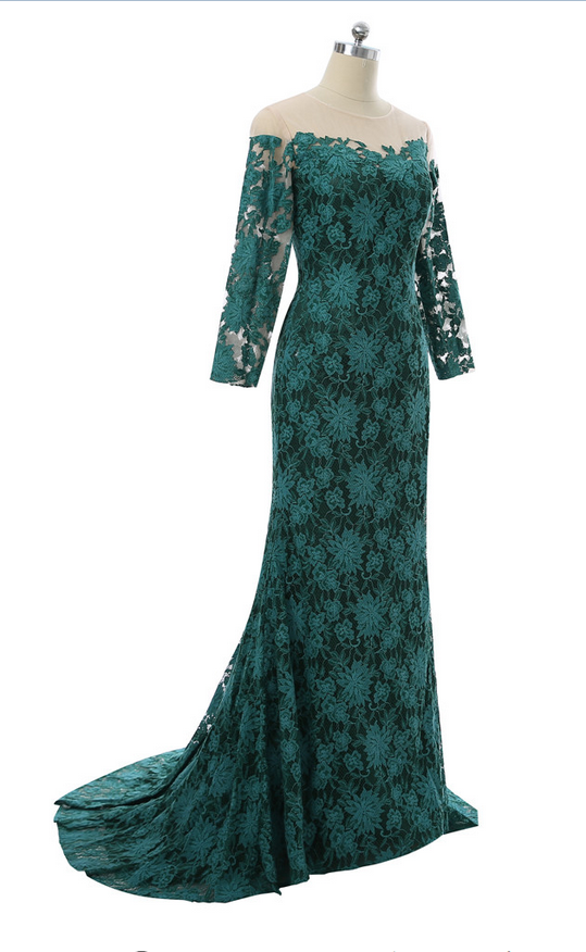 The Mermaid's Green Evening Dress Sccop Scans The Evening Dress Of A Long-sleeved, Long-sleeved Gown Of A Woman Wearing A Bathrobe