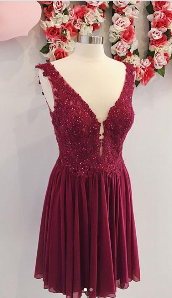 Burgundy V Neck Lace Short Prom Dress Homecoming Dress
