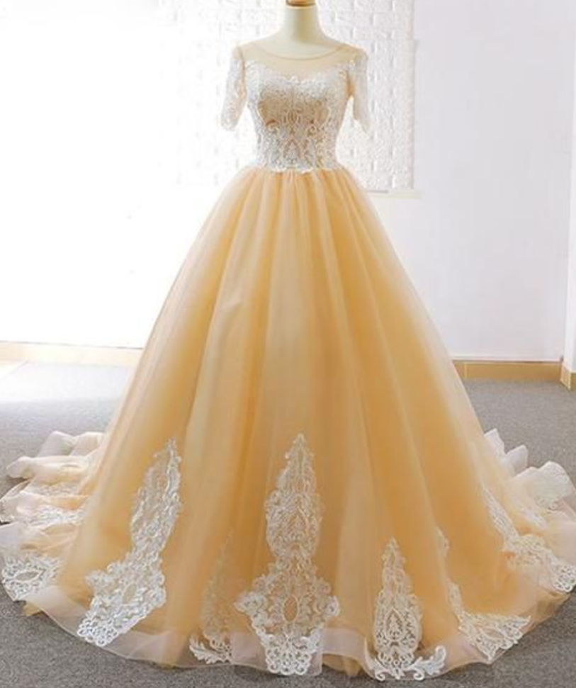 Champagne Tulle Lace Appliques Short Sleeve Backless Prom Dress