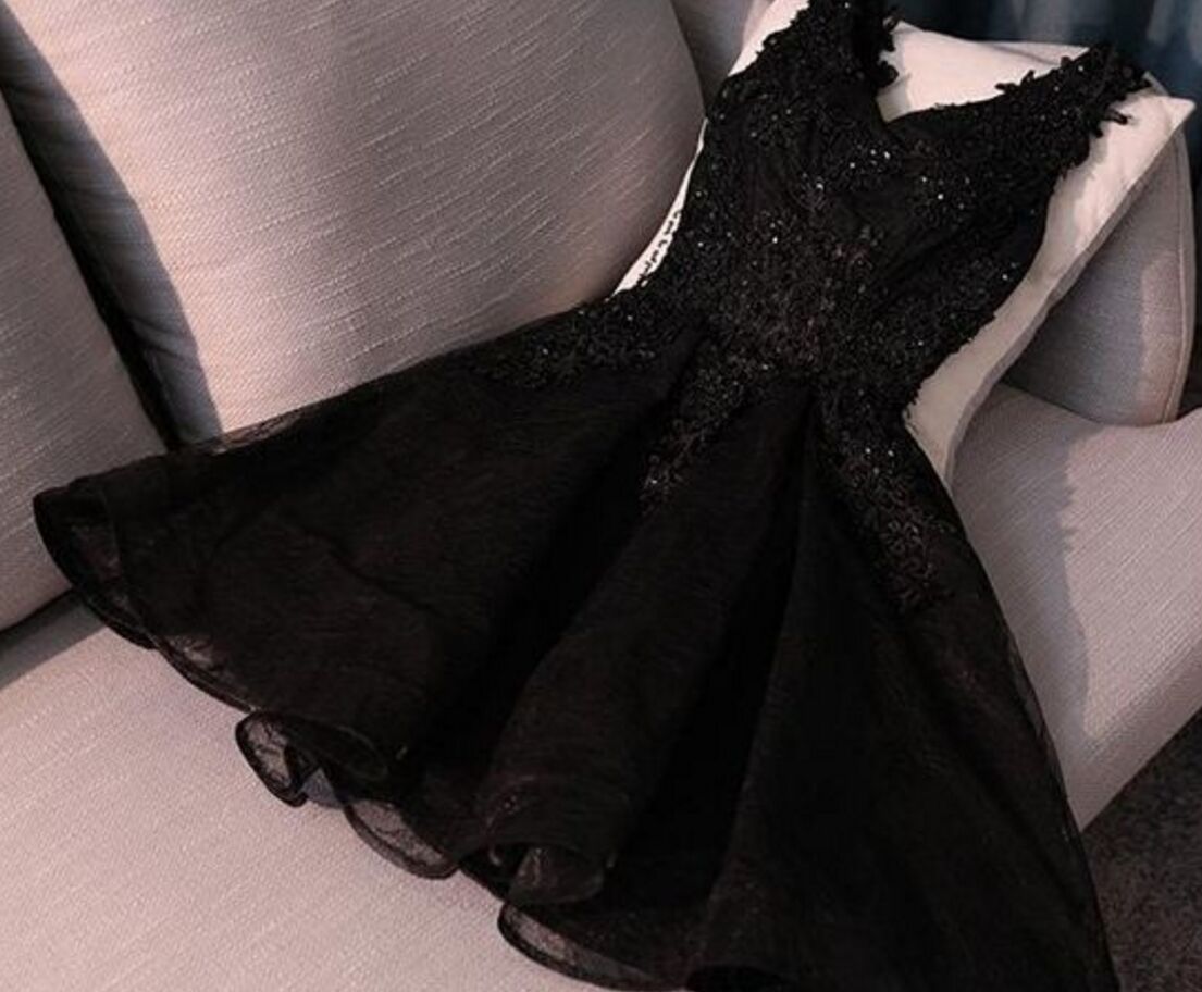 black junior homecoming dresses Short Glitter-Print Homecoming Dress with Pockets– PromGirl main image 1