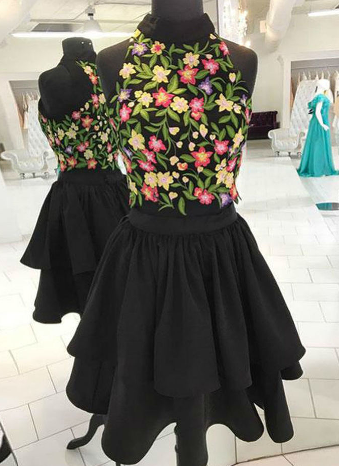 Vintage Black Two Piece Appliques Short Prom Dress