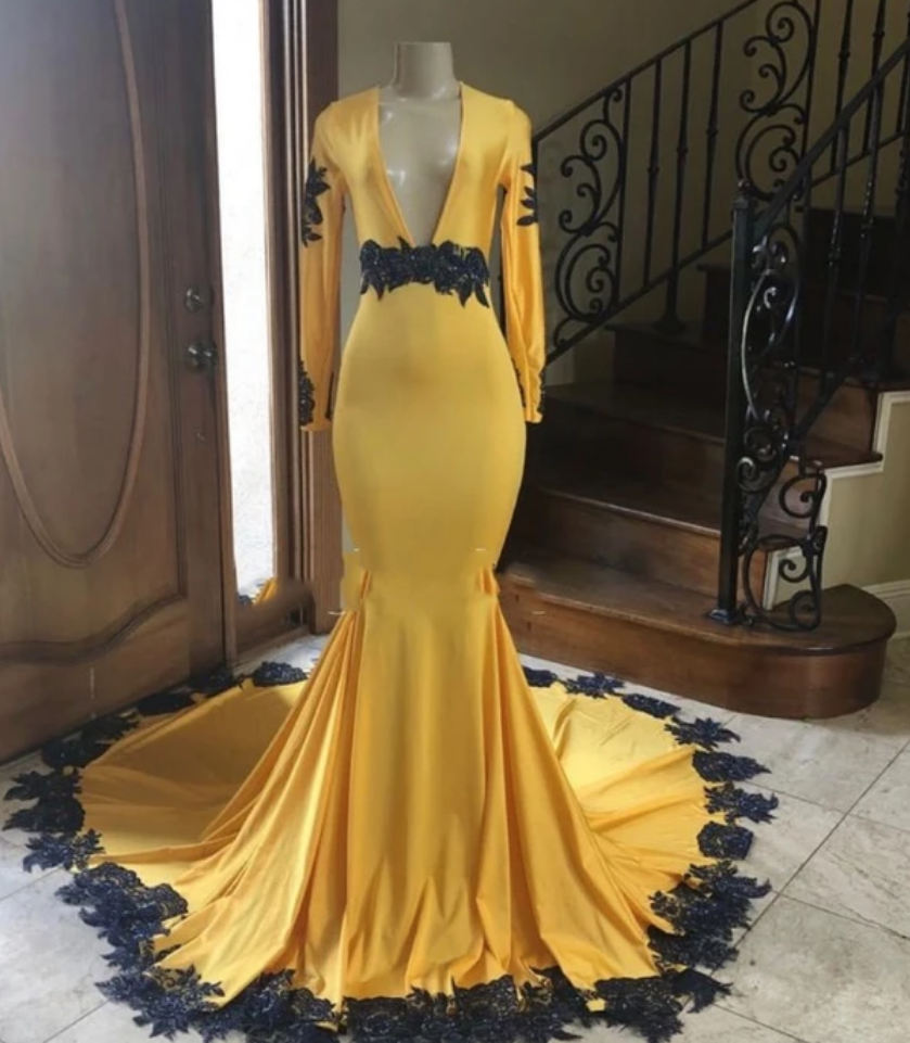 2021 Deep V-neck Long Sleeve Mermaid Prom Dresses