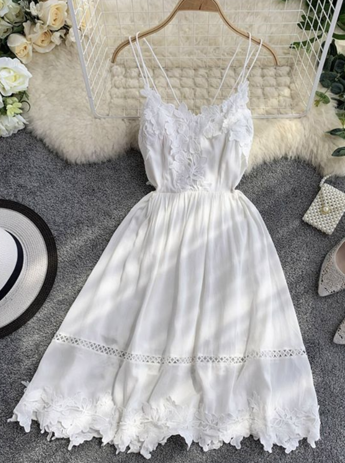 White Lace Applique Backless Summer Dress