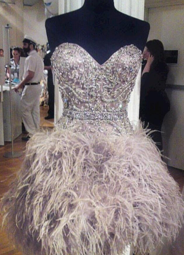 Short Feather Cocktail Dresses Custom Made Sweetheart Sleeveless Beaded Crystal Rhinestone Mini Party Gowns Homecoming Dress