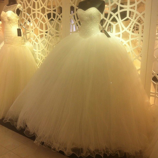 Prom Dress,modest Prom Dress,sparkly Sequins Beaded Sweetheart White Organza Ball Gowns Wedding Dresses Prom Dress,modest Prom Dress,sparkly Sequins Beaded Sweetheart White Organza Ball Gowns Wedding Dresses