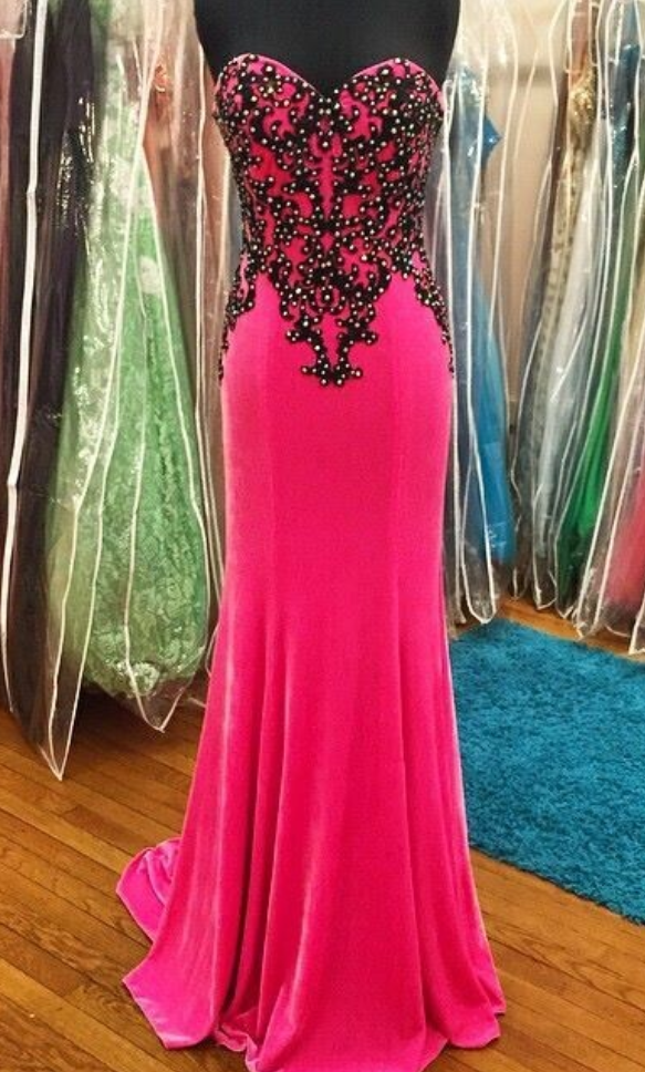 Pink Sweetheart Chiffon Prom Dresses With Black Applique Beaded