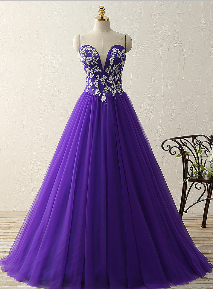 Purple Sweetheart Deep V Neck Appliques Beads Ball Gown Vintage Dresses