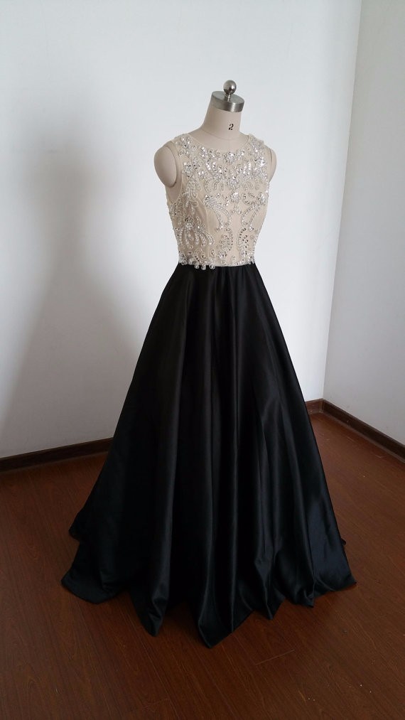 Elegant Black Long A-line Sheer Beaded Tank Cap Sleeve Beaded Top Prom Dresses 2017 Vestidos De Fiesta Vestido Longo Prom Gowns
