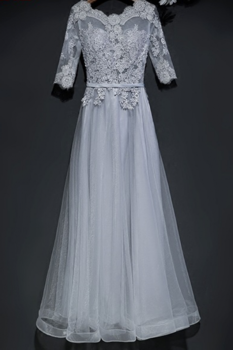 A Chiffon In A Silver Lace Pajama Party Dress Sleeves Begins The Evening Dress Of A Formal Dress Ball