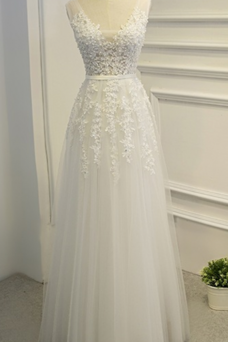 The White Lace Dress Evening Gown Begins A Beautiful Party Dress In A Formal Evening Gown
