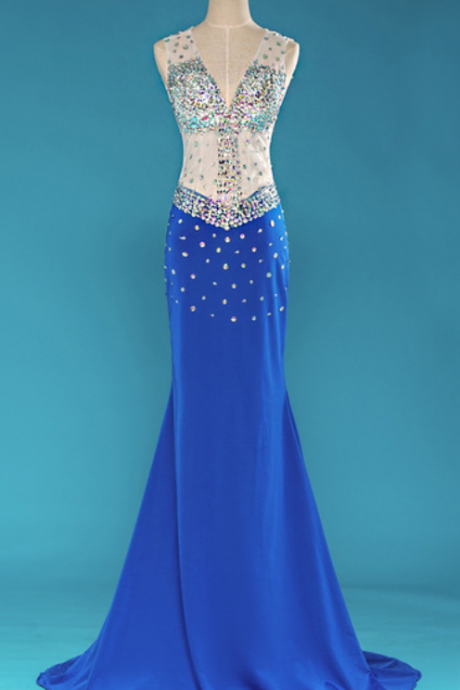 A Long, Luxurious Crystal Evening Gown Of The Mermaids Wore Formal Evening Dresses