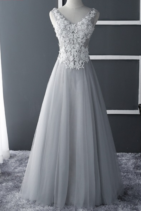 The Long Silver Gown's Prom Dress Is The Evening Dress Ball Gown, The Evening Gown