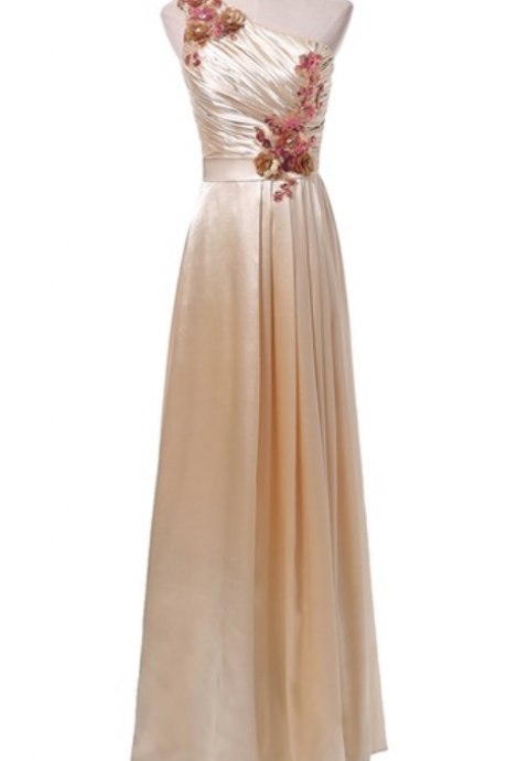 A Long, , Stylish, Long-walking Mother's Bridal Evening Gown