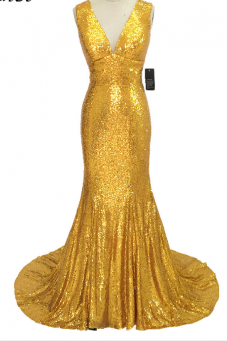 A Lively Sequined Golden Woman's Elegant Formal Gown For A Bridesmaid Dress Custom-made High-slit Evening Gown
