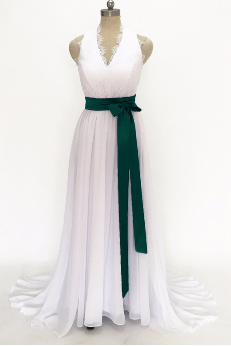 The White Chiffon Gown At Night Was Formally Made In A Lace Pajama Party Evening Gown