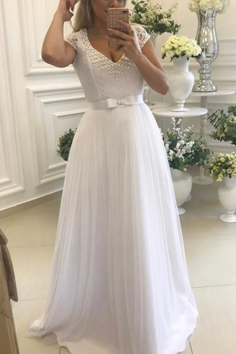 Lastest Design White V Neck Tulle Prom Gown,cap Sleeve Pageant Gown With Pearl Detail