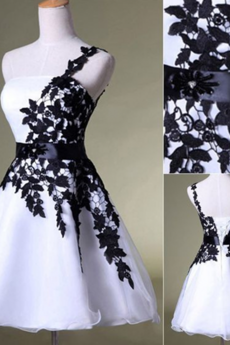 Elegant Short Ball Gown Lace Prom Dresses,lace Homecoming Dresses