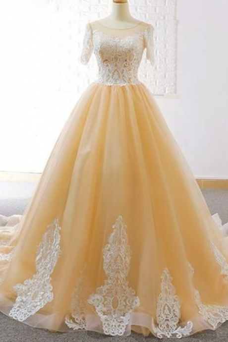 Champagne Tulle Lace Appliques Short Sleeve Backless Prom Dress