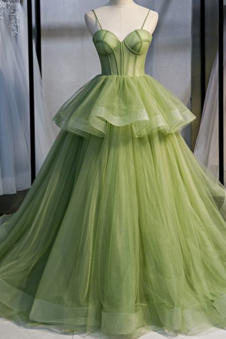 Tiered Tulle Princess Sweetheart Spaghetti Strap Train Evening Gown