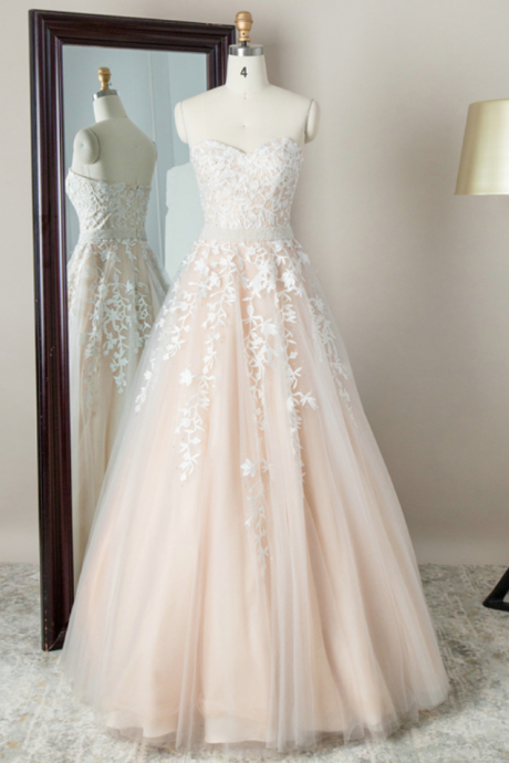 Prom Dresses,elegant Design Appliques Strapless Tulle Sweetheart Ball Gown Evening Prom Dresses