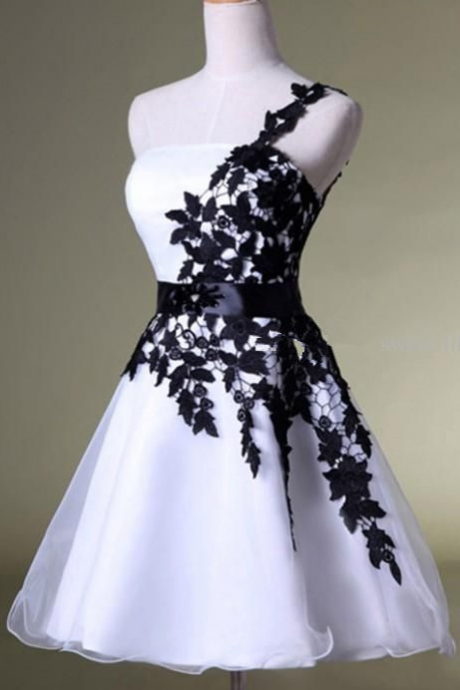 vintage Black Lace White Organza Short Prom Dresses Homecoming Dress,One Shoulder Belt Made Evening Party Gown Cocktail Dress