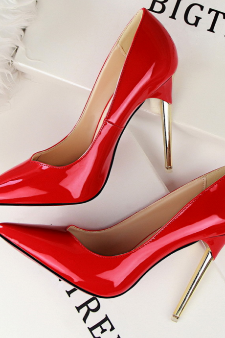 Pointed Toe Patent Leather Stiletto Pumps 