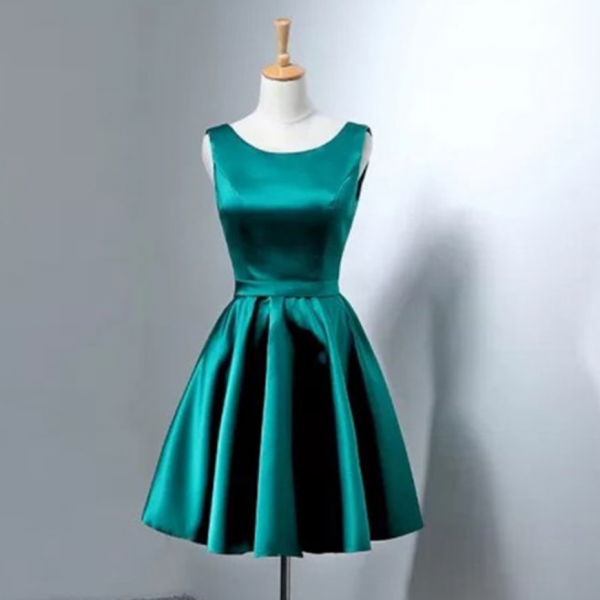 Homecoming Dresses,Scoop Neck Sleeveless Prom Gowns Satin Knee-Length Party Dresses Graduation Gowns Cocktail Dress