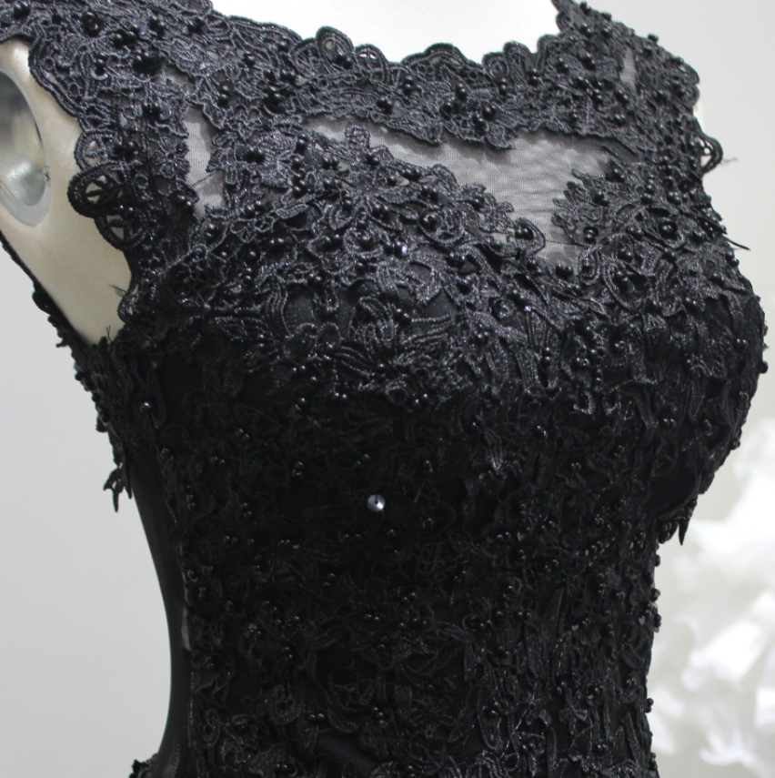 The Mermaid Black Lace Ball Gown The Woman Wore Formal Dress For The ...